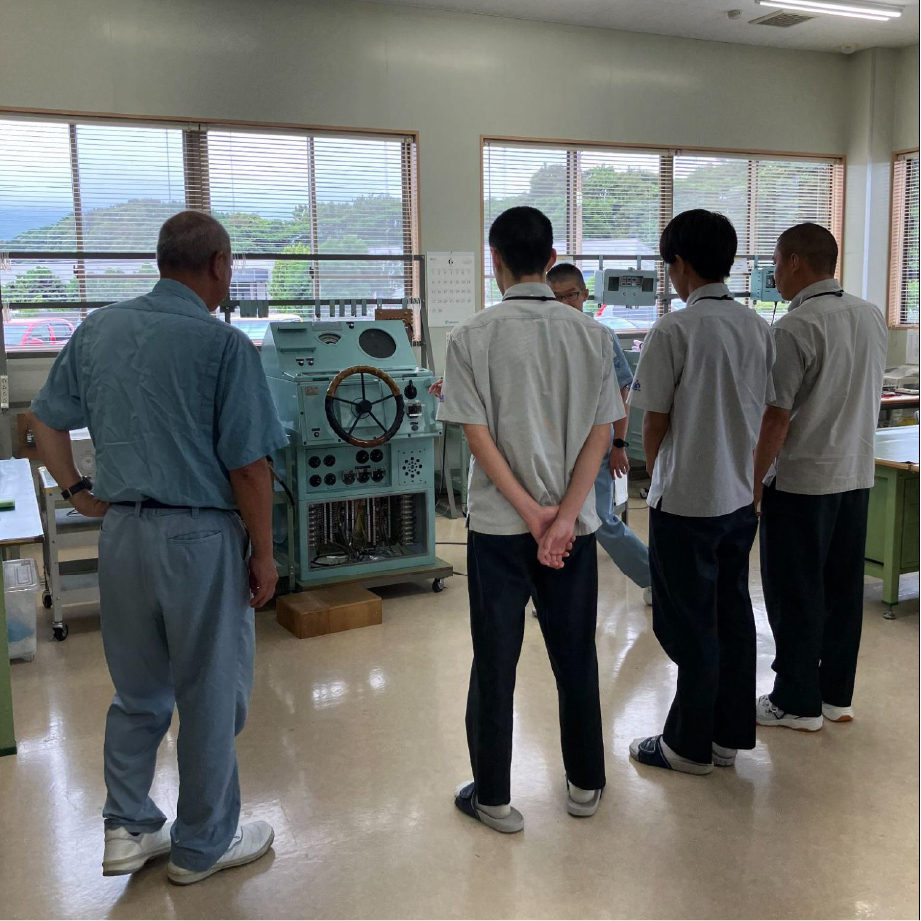 企業見学の様子